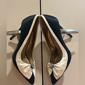 Audrey Brooke shoes. Size 8